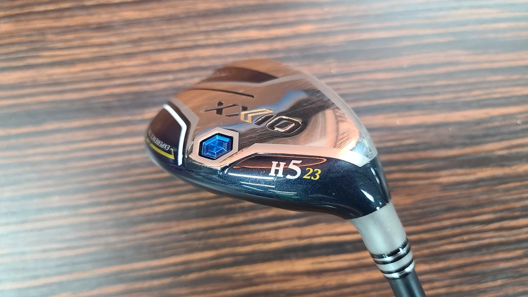 남성 젝시오12 23도 5번 유틸리티 벵퀴시 50H S 이미지