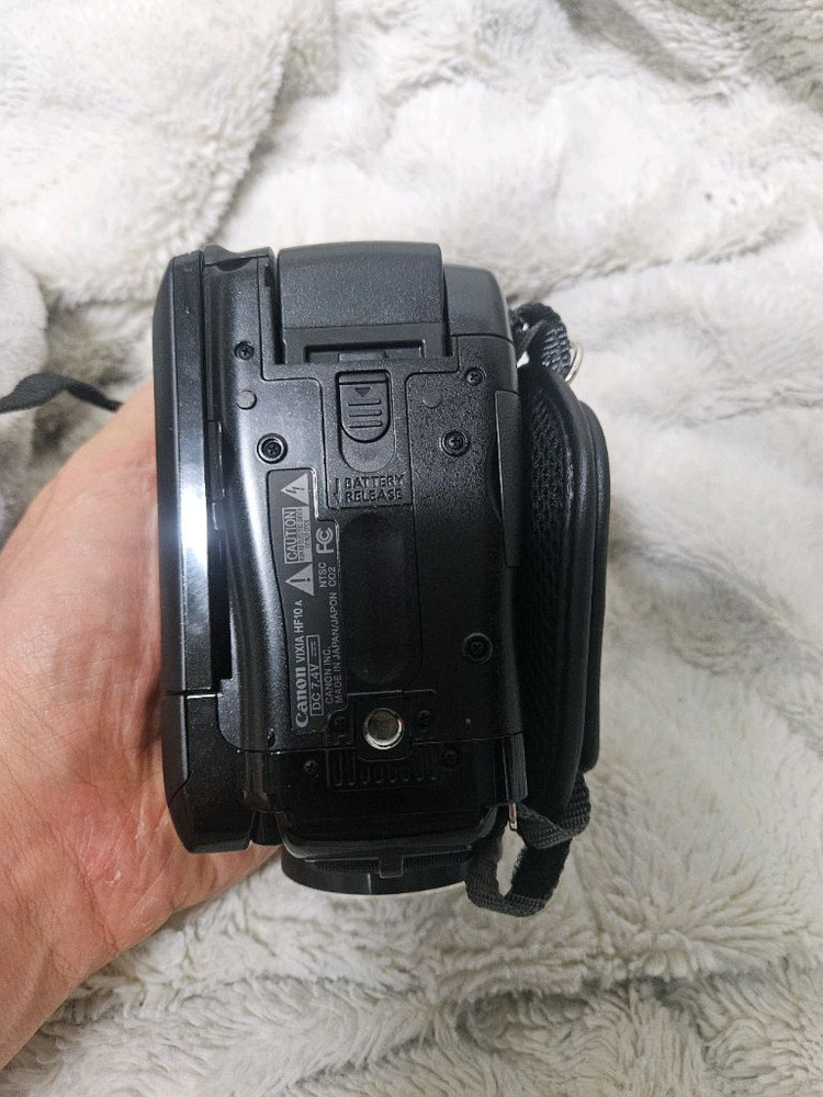 캐논 VIXIA HF10 레트로 디카 핸디캠 이미지