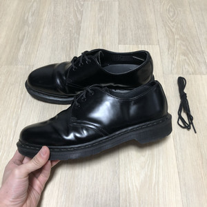 (270) 닥터마틴 Dr.martens 1461 3홀 모노 무광 블랙