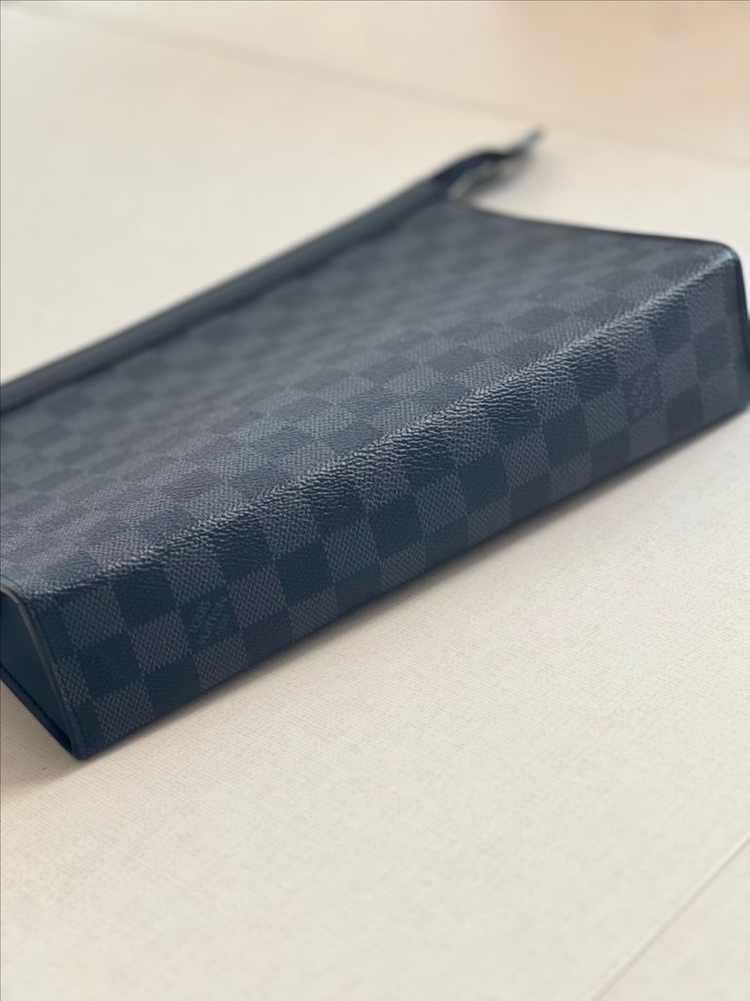 루이비통 다미에 그라피트 클러치백 (보야주 MM) 이미지