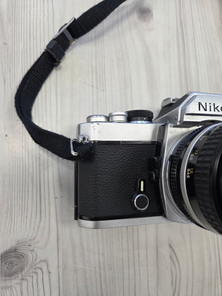 니콘 FM 필름카메라 + 50mm 렌즈 세트 이미지