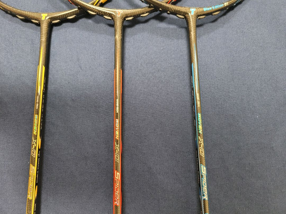 트라이온 X-O 스파이더 배드민턴 라켓 이미지