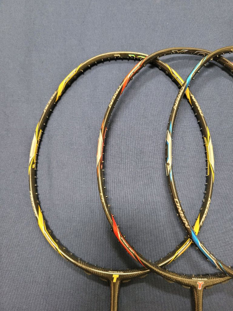 트라이온 X-O 스파이더 배드민턴 라켓 이미지