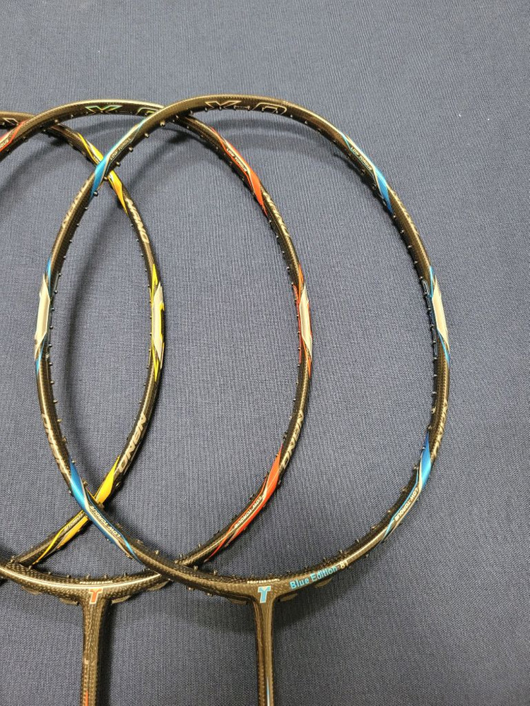 트라이온 X-O 스파이더 배드민턴 라켓 이미지