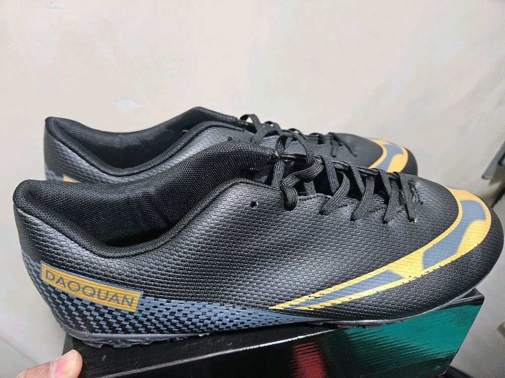 250,255,285 엘쏘 축구화 인조잔디 풋살화(새상품)--1