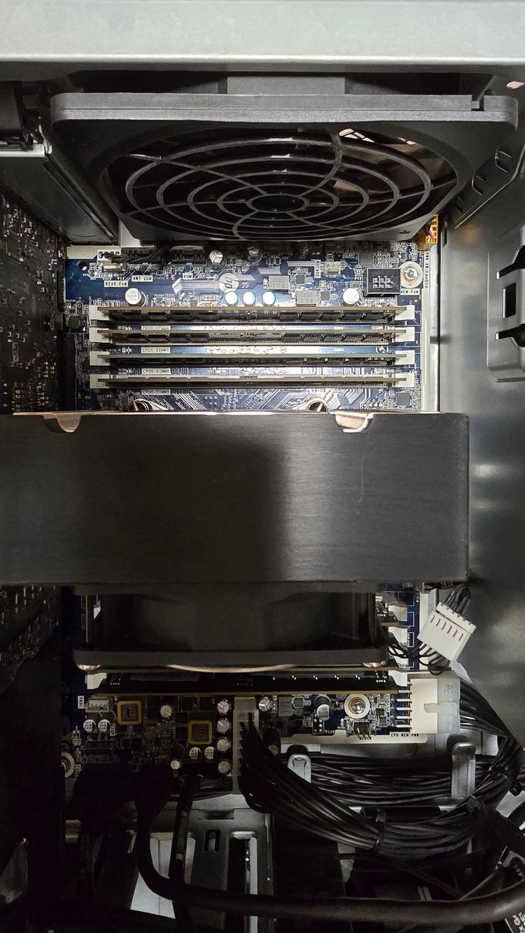 고성능웍스테이션(HP Z4/Xeon 2445/128GB(16GBx8)/RTX4000(8GB)/1TB/WINPro11 이미지