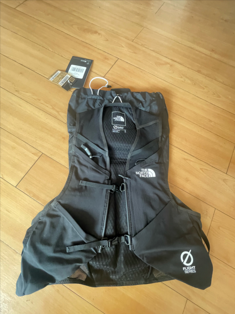 노스페이스 트레일러닝 베스트 M 새상품--3