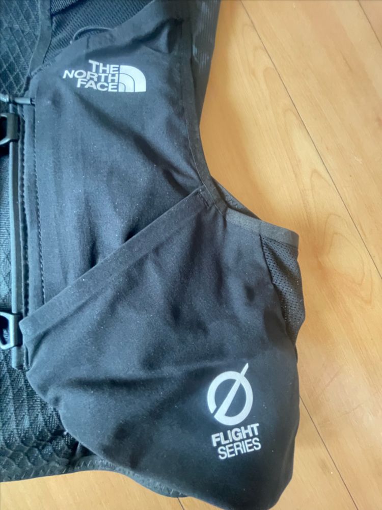 노스페이스 트레일러닝 베스트 M 새상품--7