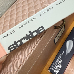 맥 스트롭 빔 리퀴드 블러셔 스타라이트