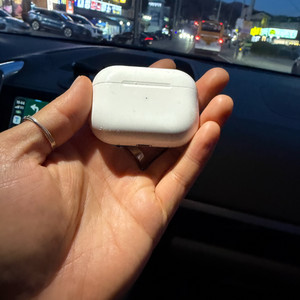 에어팟프로2 본체+오른쪽 라이트닝
