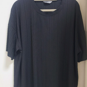 Project M 블랙 색상 티셔츠