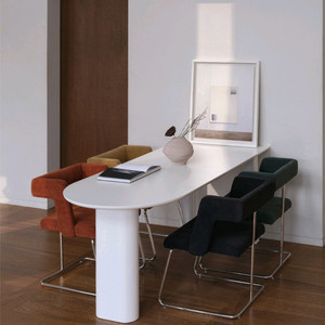 빌라레코드 하프 다이닝테이블 1800