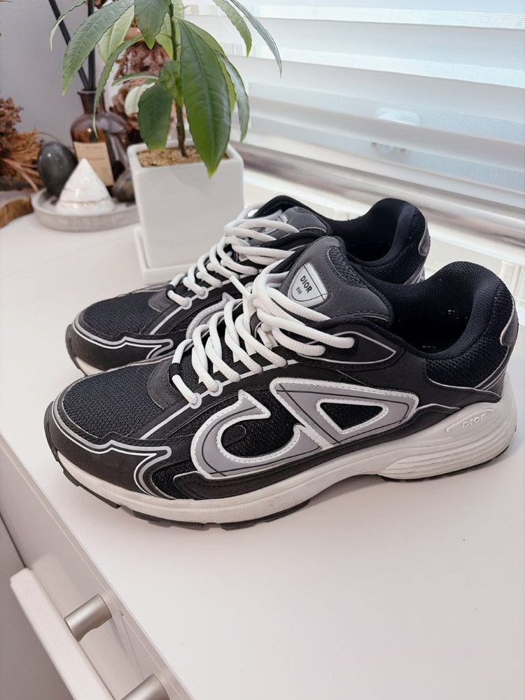 디올 남성스니커즈(블랙)(40) 루이비통 발렌시아가 나이키 유메르 뮤제라 이미지
