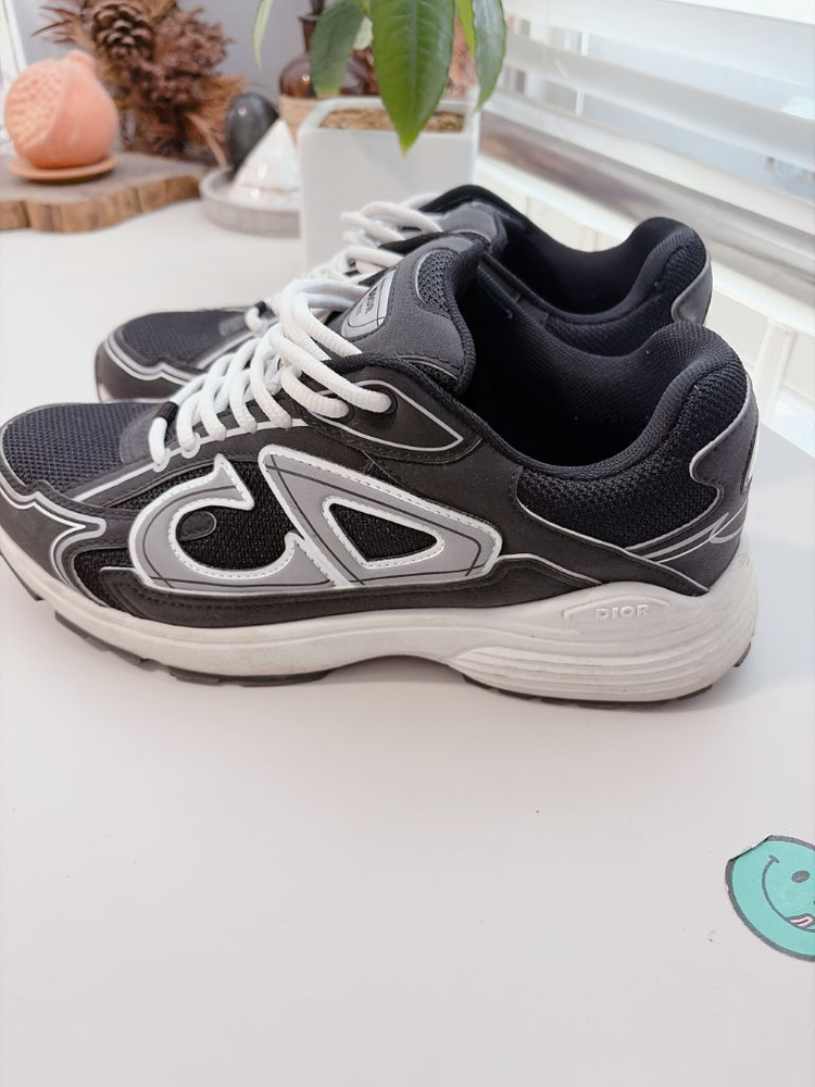 디올 남성스니커즈(블랙)(40) 루이비통 발렌시아가 나이키 유메르 뮤제라 이미지