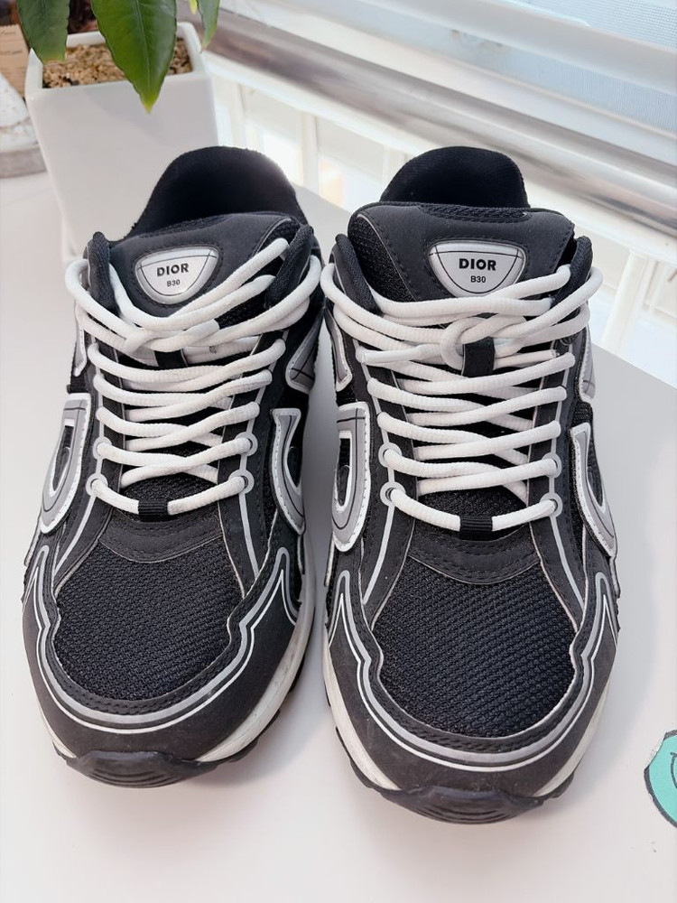 디올 남성스니커즈(블랙)(40) 루이비통 발렌시아가 나이키 유메르 뮤제라 이미지