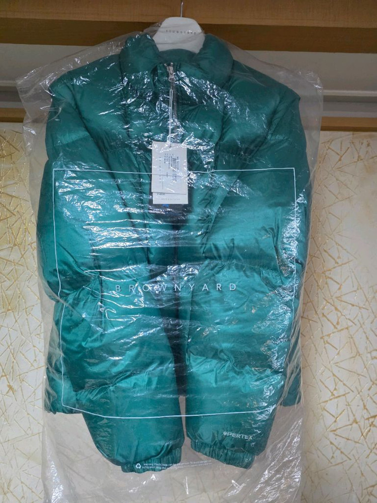 새상품 브라운야드 디테처블 다운 패딩 사이즈 4 100안전결제해주시면 됩니다. 이미지