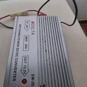 델타 SW-30 차량용 컨버터 30A 대용량 다운 DC24V DC13.2V 다운컨버터 이미지