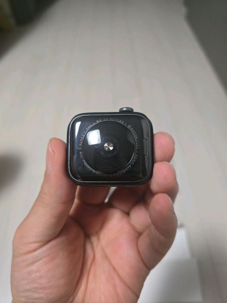 애플워치 SE 44mm 스페이스 그레이 이미지