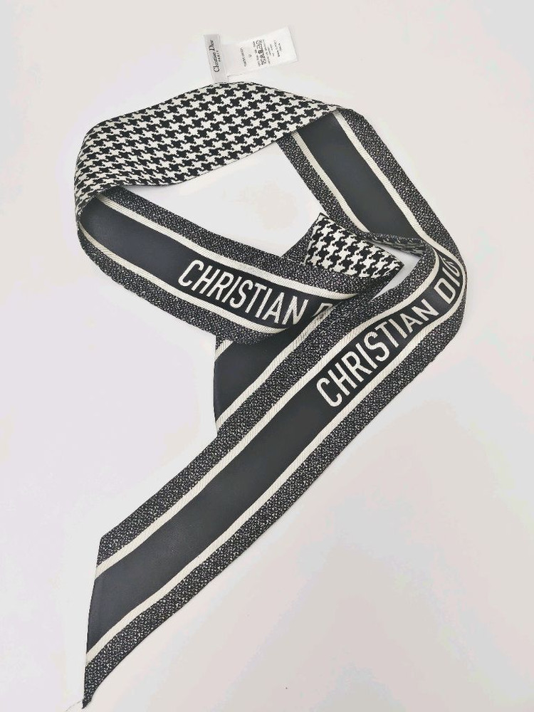 디올 30 Montaigne 미차 스카프 이미지