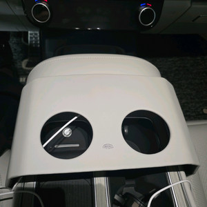 펠리세이드 LX3 컵홀더 트레이