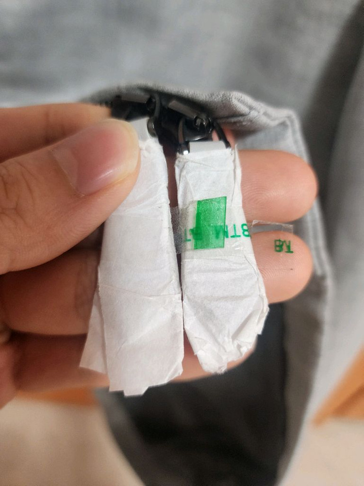 새상품 버버리 그레이 블루종 자켓 팝니다. 정가283만원--6