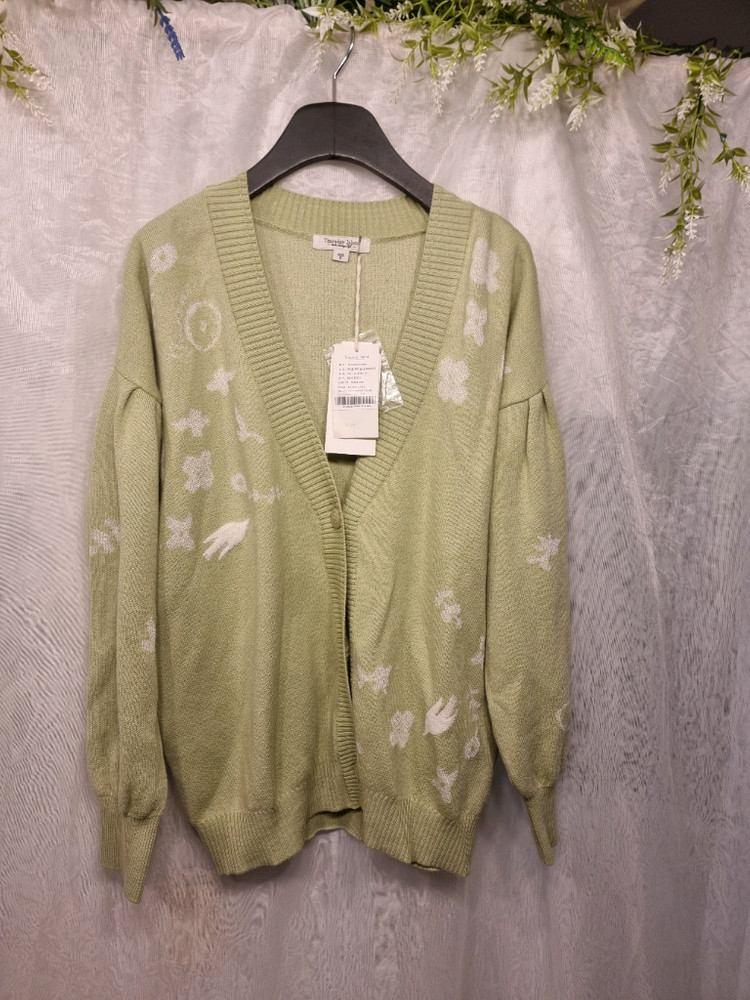 새옷 S,M 볼륨 소매 자카드 봄 가디건 써스데이아일랜드--2