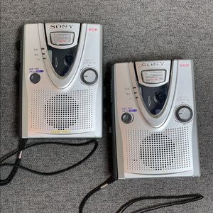 소니 카세트 플레이어 녹음기 2개 전원확인