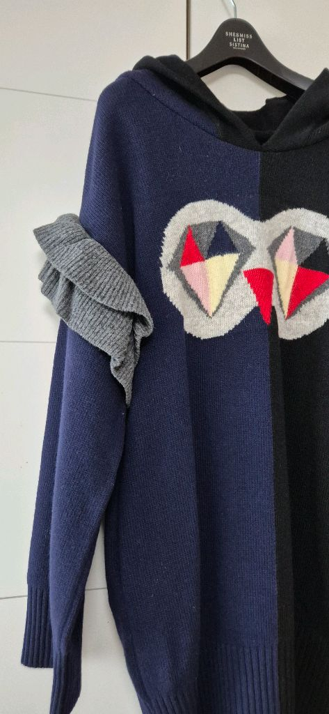 럭키슈에뜨 후드 니트 롱티 겸 미니원피스 럭키슈에뜨 니트--2