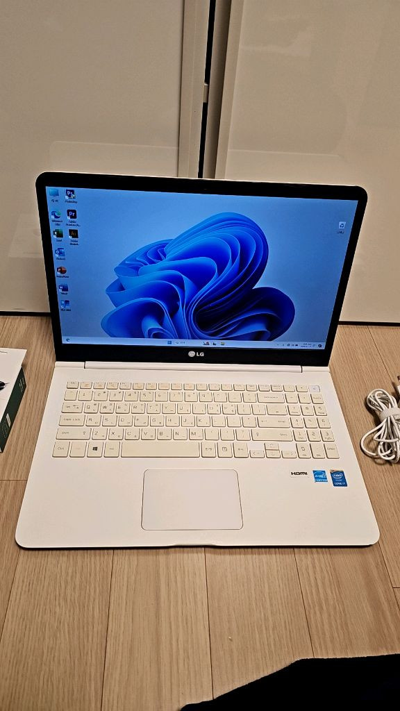 고사양 LG 그램 노트북 gram i7 15인치 엑셀 동영상편집--1