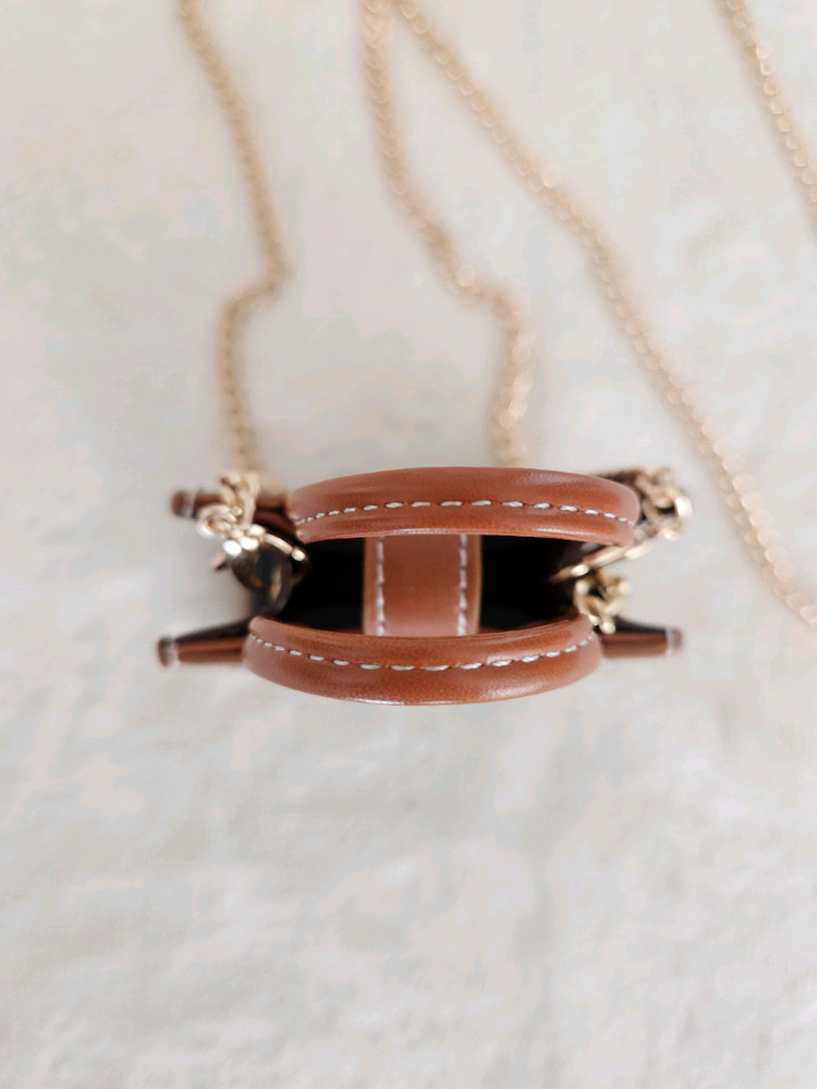 셀린느 미니 가방 키링 판매해요--3