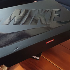 나이키박스 나이키 슈프림 에어포스1 로우 SP 빈박스