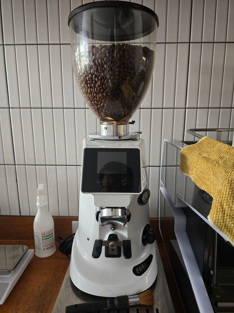 씨메-03 네오, 피오렌자또 F64 그라인더 세트 판매 이미지