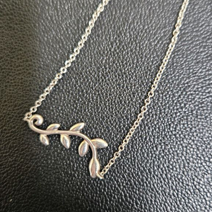 티파니나무잎팔찌 이미지