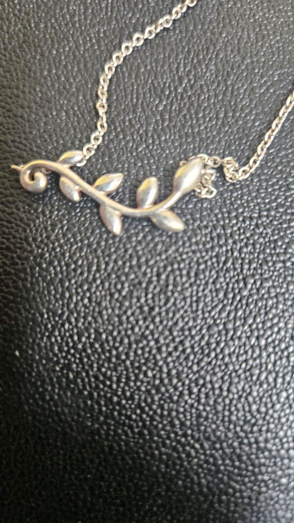 티파니나무잎팔찌 이미지