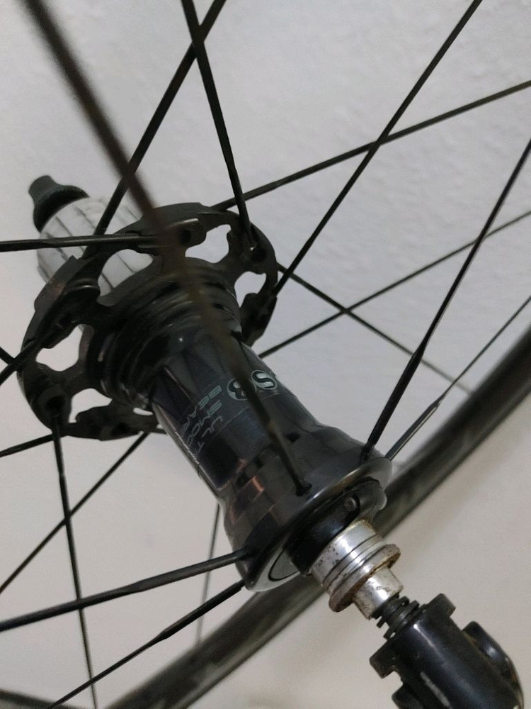 컨디션상]] 정품 캄파놀로 보라원 클린처 35 림브 카본휠셋 팝니다. (88만원) 이미지