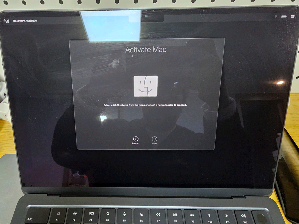 맥북 에어 M2 스페이스 그레이 8GB--3