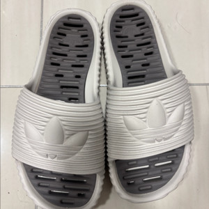 아디다스 아딜렛 25 사이즈 245 .275