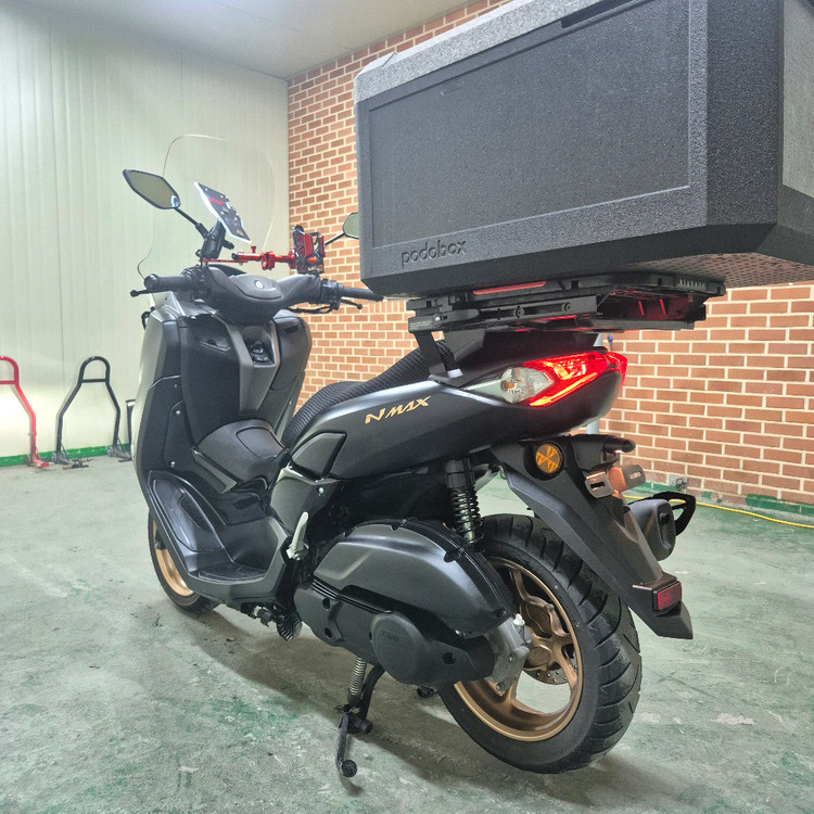 야마하 NMAX 125 24년식 1만KM 판매합니다--4