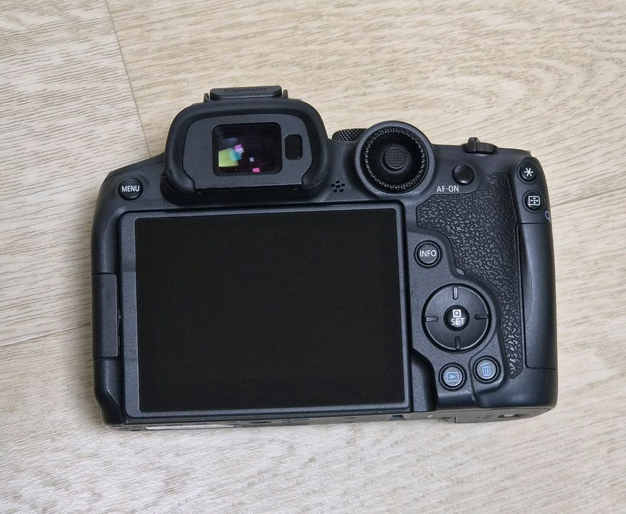 캐논 EOS R7 박스풀 여분배터리포함 이미지