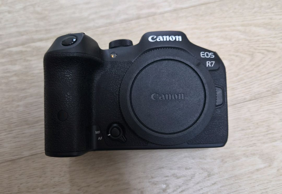 캐논 EOS R7 박스풀 여분배터리포함 이미지