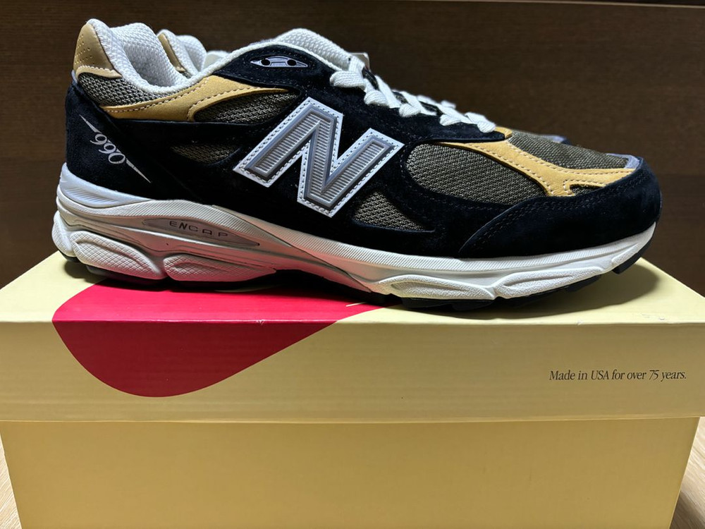 뉴발란스 990v3 새제품 285,290 국내직영제품 판매합니다 이미지