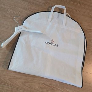 몽클레어 옷걸이 몽클레어 옷커버 일괄