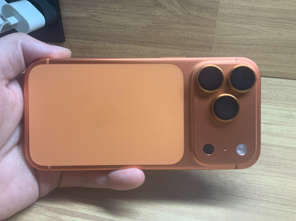 아이폰 17 프로 256 팔아요--6