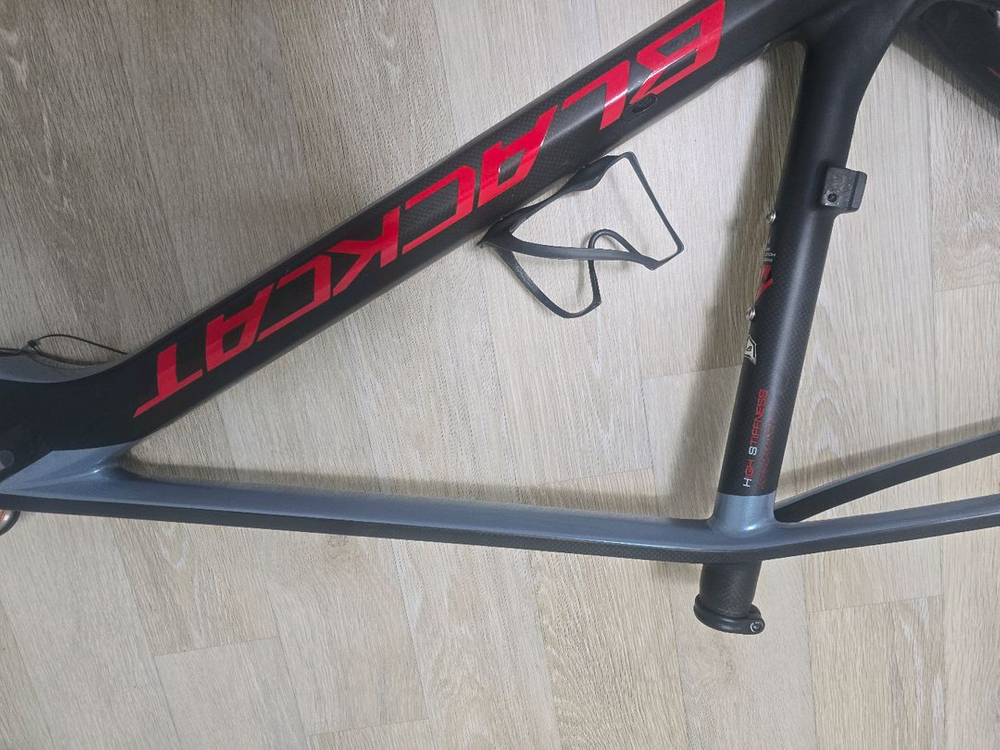 블랙캣 라이노 27.5인치 17.5사이즈. 카본자전거 프레임--5