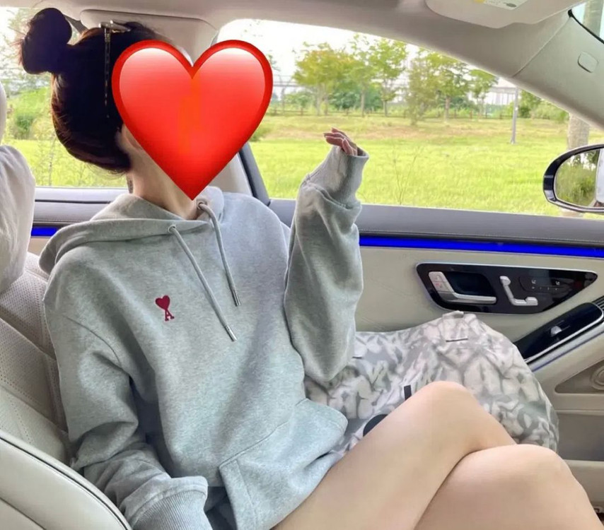 QR정품/미개봉) 아미 후드티 남녀공용 블랙/ 그레이 이미지