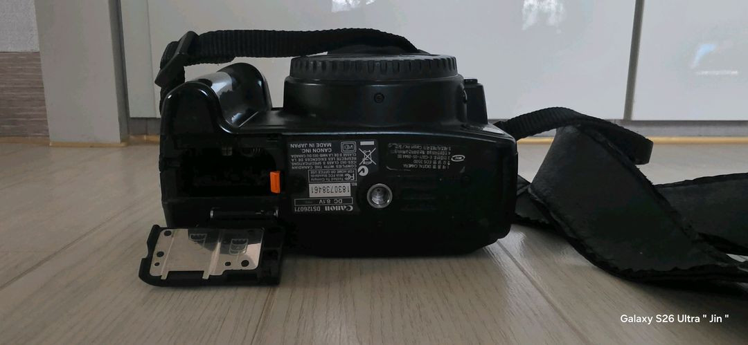 캐논 EOS 350D DSLR 카메라 이미지