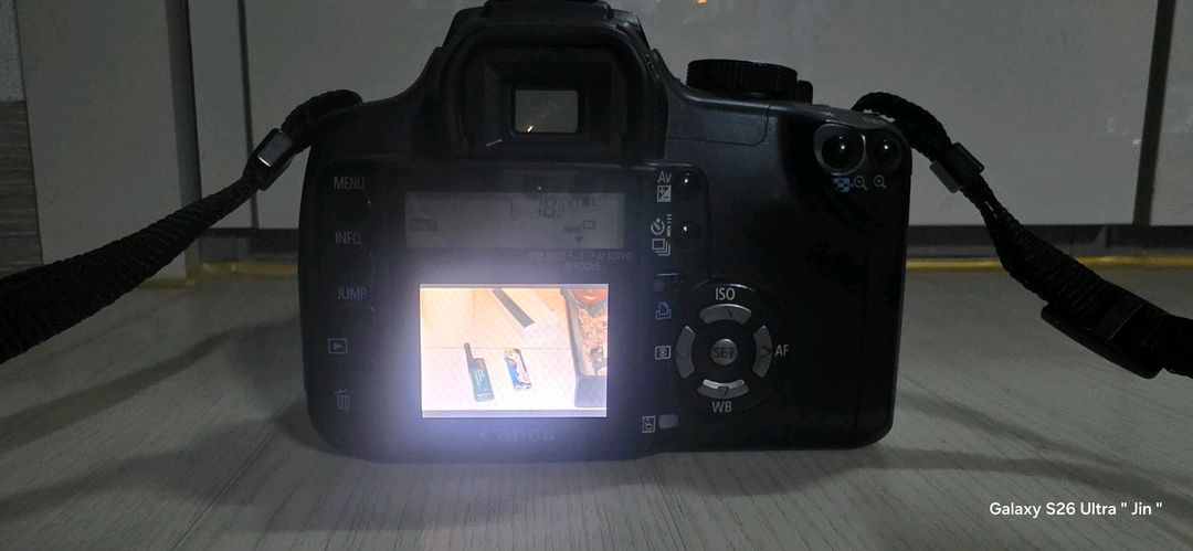 캐논 EOS 350D DSLR 카메라 이미지