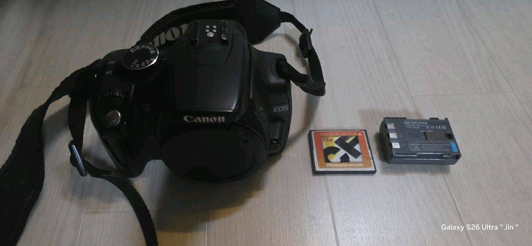 캐논 EOS 350D DSLR 카메라 이미지