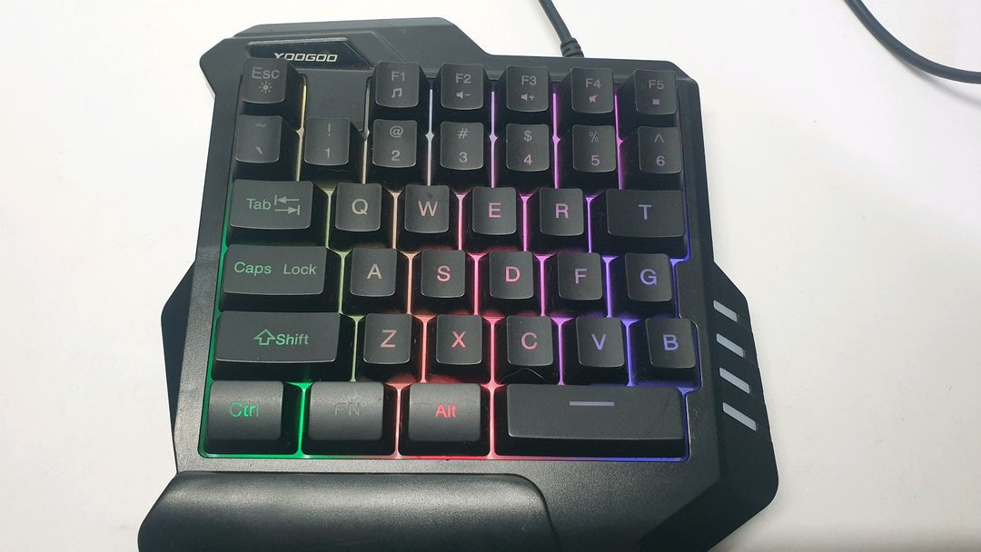 Yoogoo G92 유선 한 손 게이밍 키보드 이미지