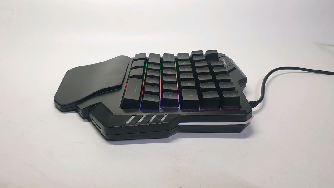 Yoogoo G92 유선 한 손 게이밍 키보드 이미지